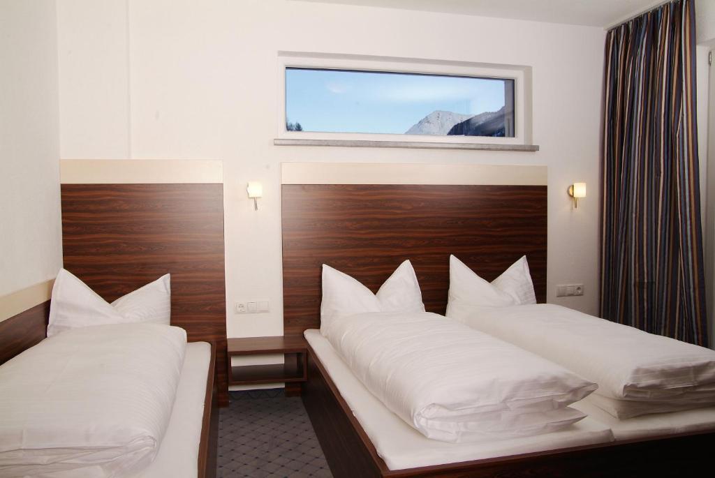 Astellina Hotel-Apart イシュグル 部屋 写真
